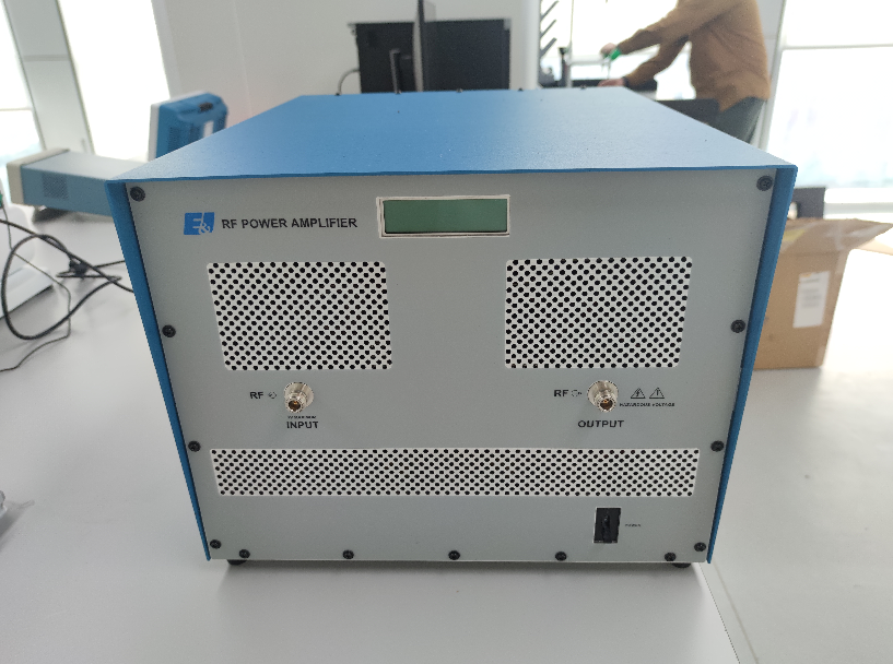 超声功率放大器